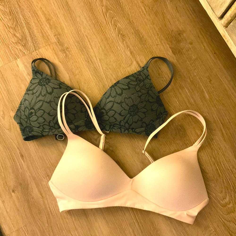 2 aerie “sunny” wireless push up bras. 32B
